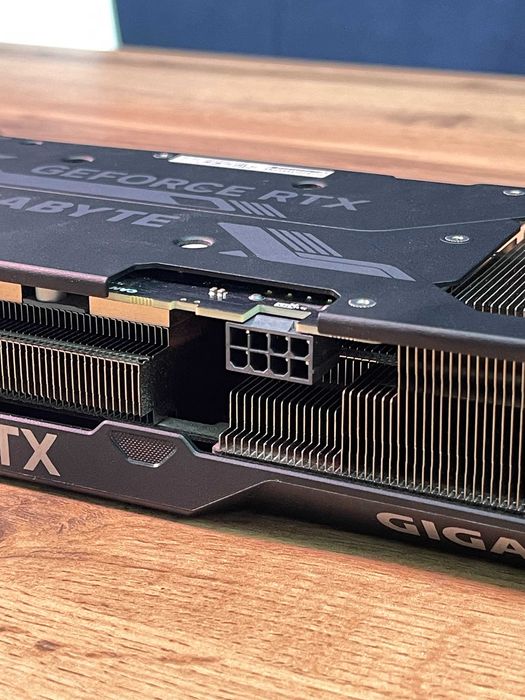 Видеокарта Gigabyte RTX 4070 12GB Winforce X3