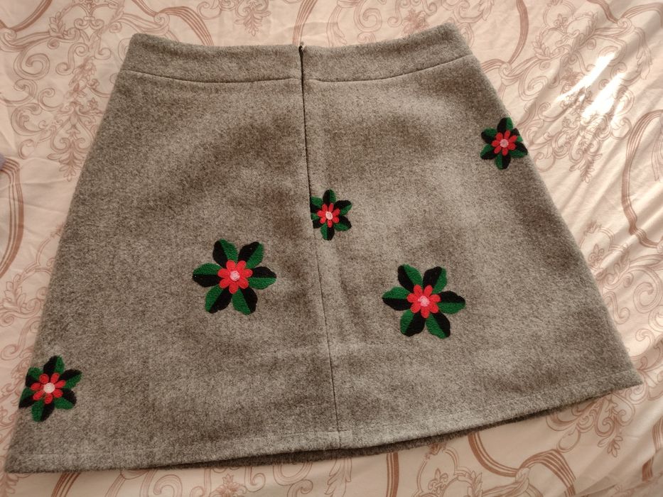 Fusta mini   din   stofa  căptușită