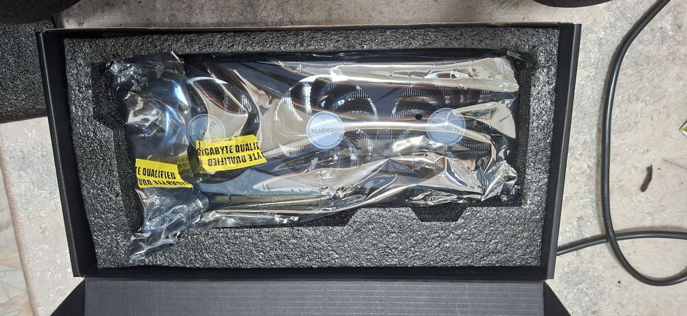 Продам видекарту RTX 3060 12GB 128bit