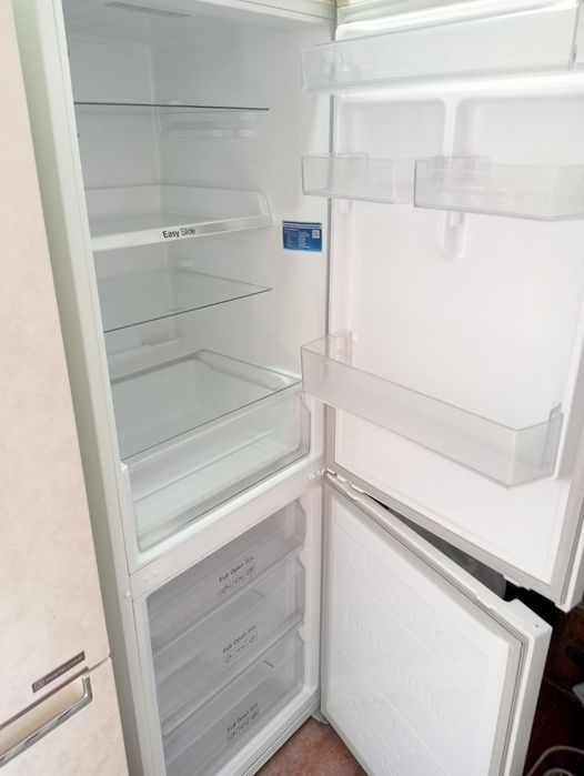 Продам холодильник Самсунг