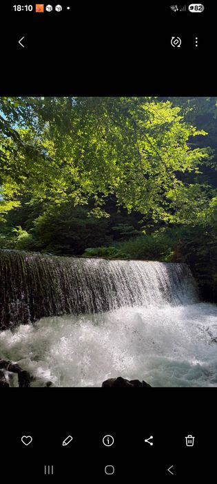 Casă de vânzare în Poiana marului