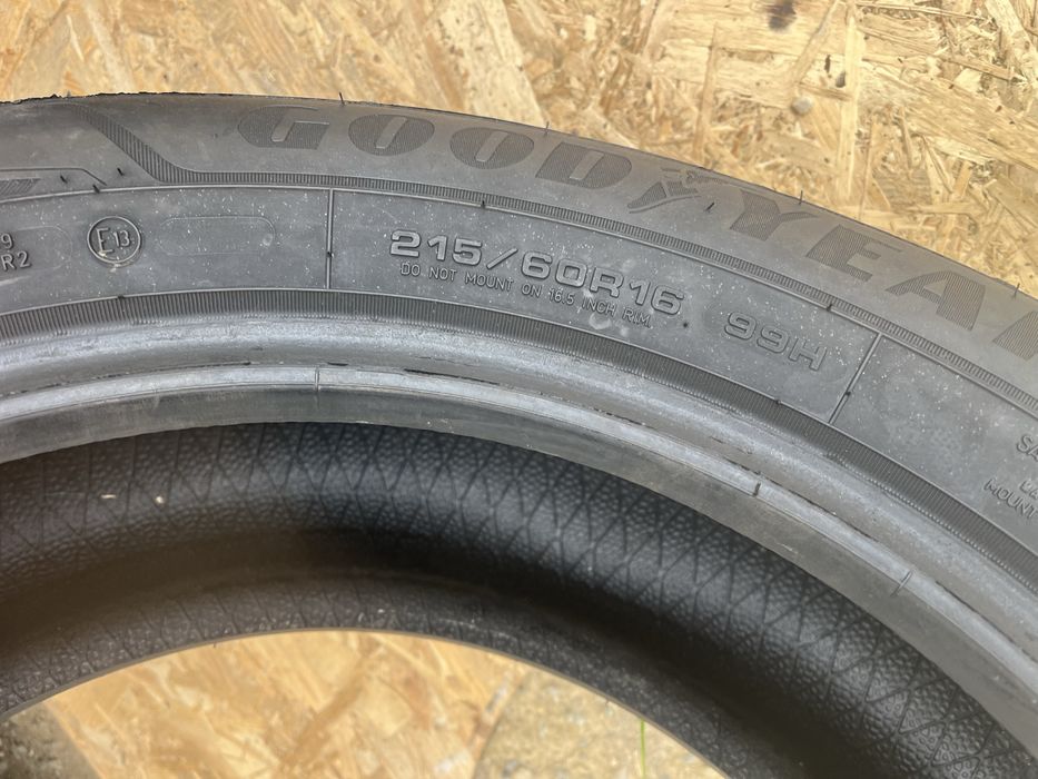 215/60 R16 de iarna M+S
