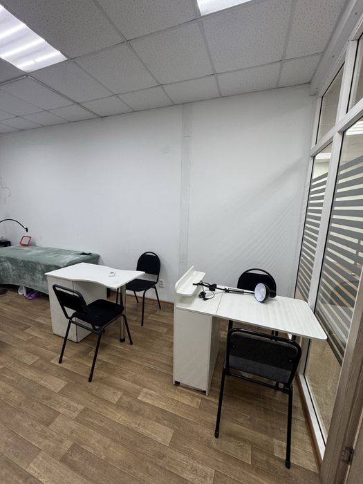 Девочки продам студию салон красоты