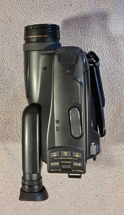 Video camera "SIEMENS" VHS-C.