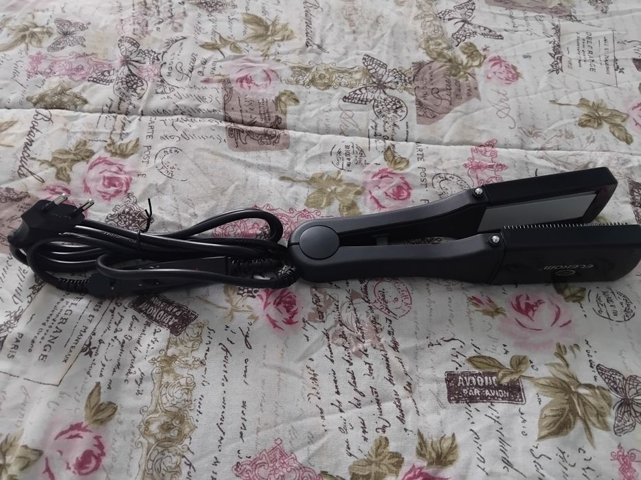 Преса за коса със керамични поставки!