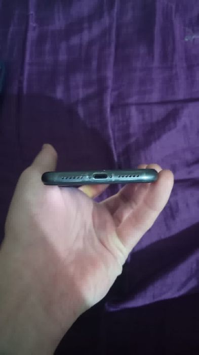 Продаю Iphone 11