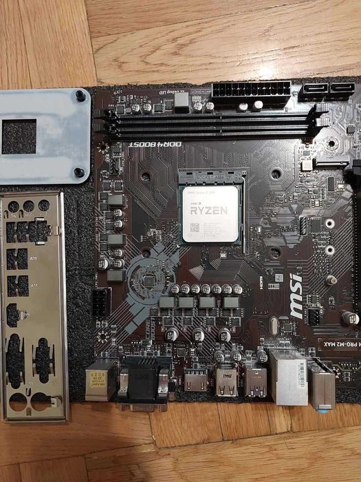 AMD Ryzen 5 3600 + MSI B450M Pro-M2 Max