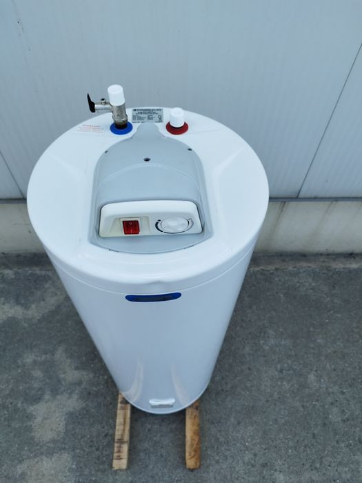 Бойлер Дипломат 80л. 3kw