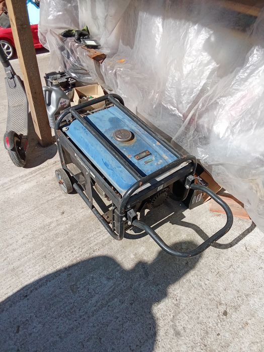 Vând generator de curent