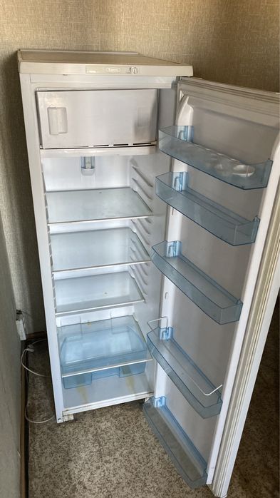 Продам небольшой Холодильник