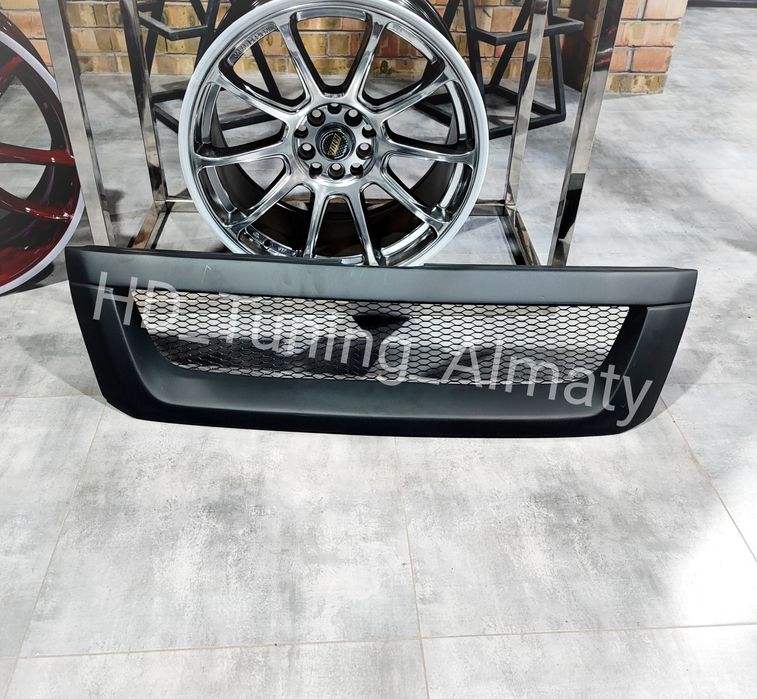 Решетка радиатора Custom Subaru Forester SF Дорестайлинг