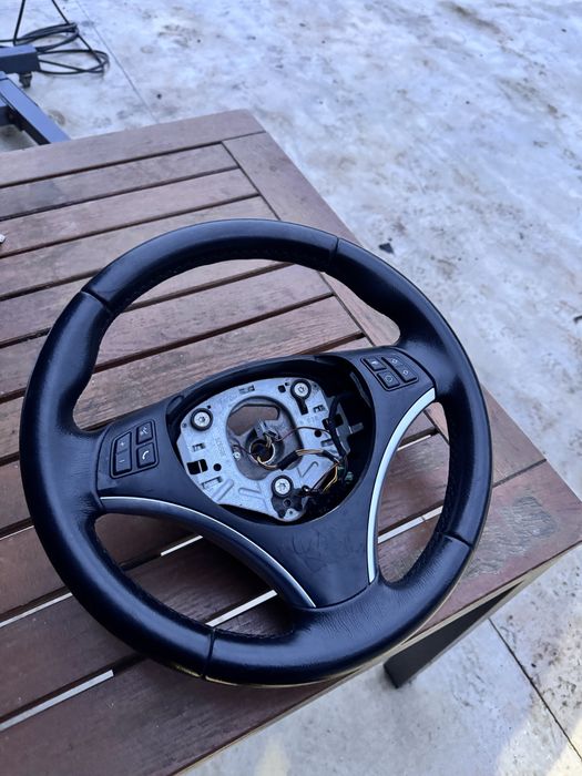 Volan Sport BMW E90 E91 E92 E93 E87 E82 E81 E88 X3