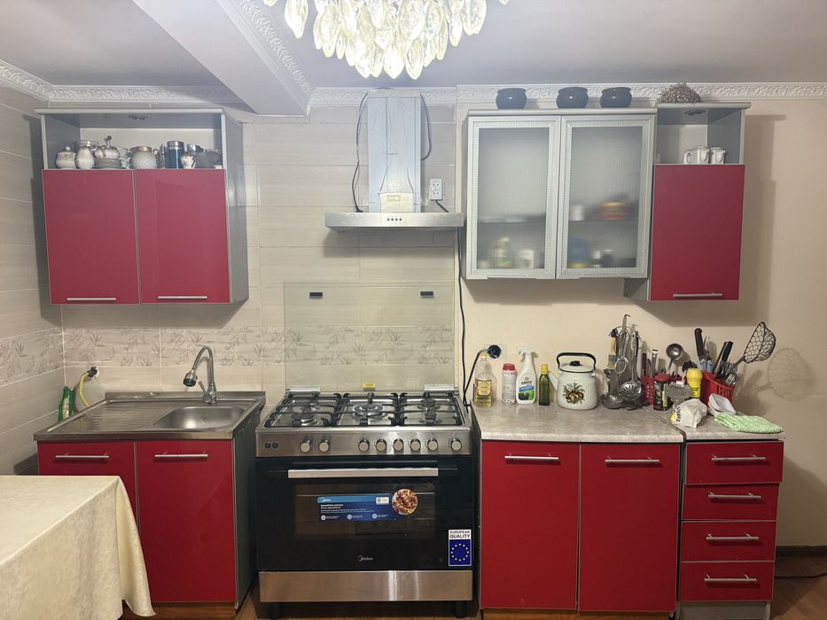 Продается кухонный гарнитур
