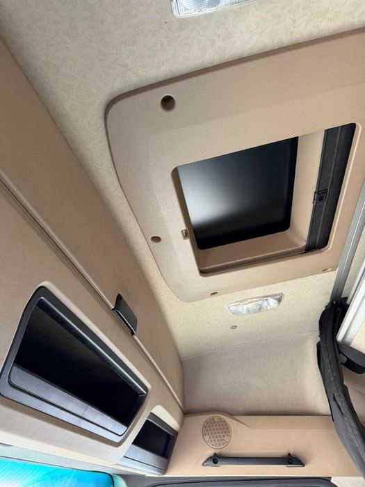 Cap tractor Mercedes-Benz Actros 1842 Mega - 2018