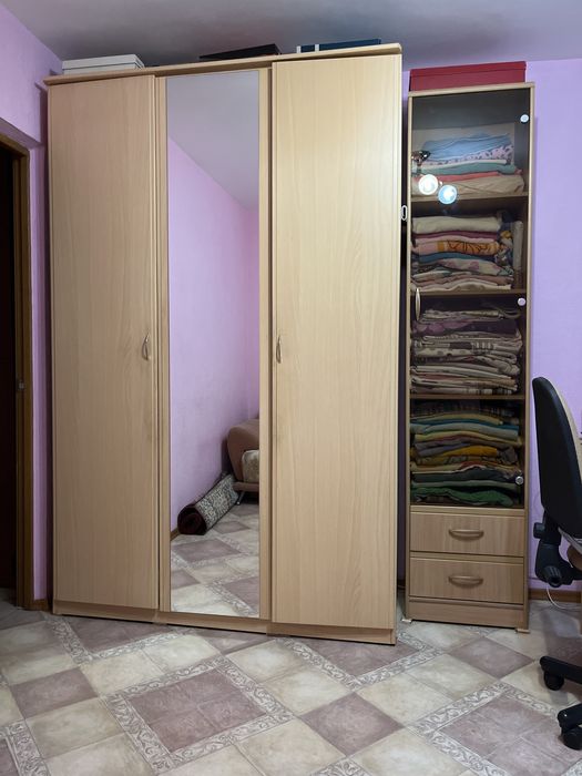 Шуба мутон с капюшоном  новая.