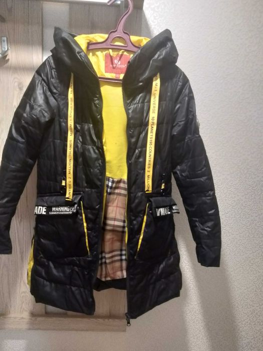 Продам куртку осенюю