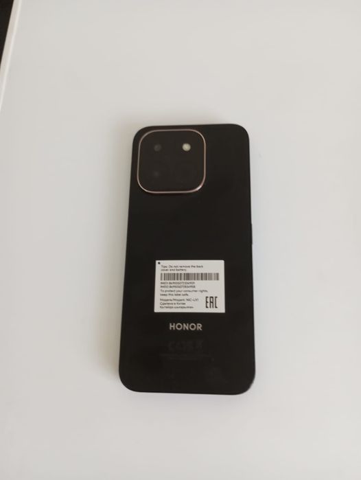 Смартфон продам honor x6c