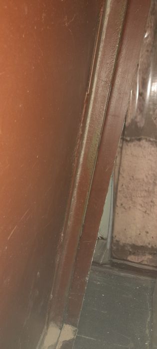Эшик сотилади. Продаётся двери