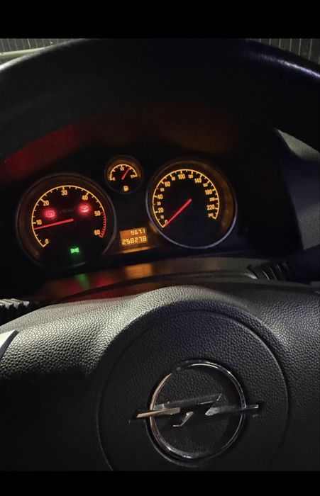 Vând opel astra H GTC!