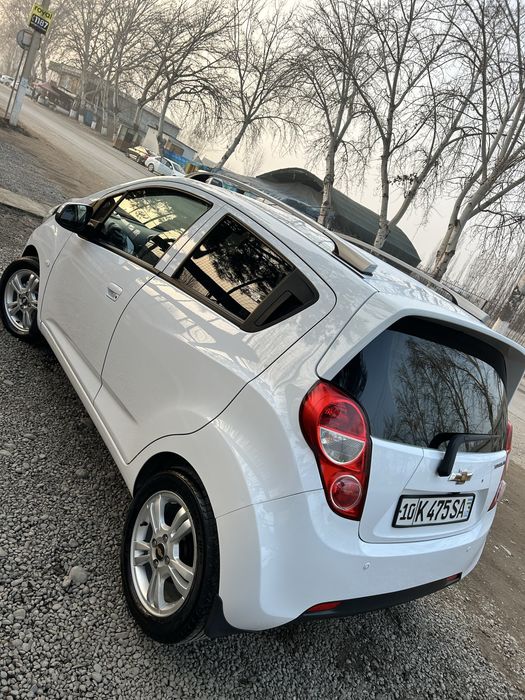 Один руки спарк bir qôl