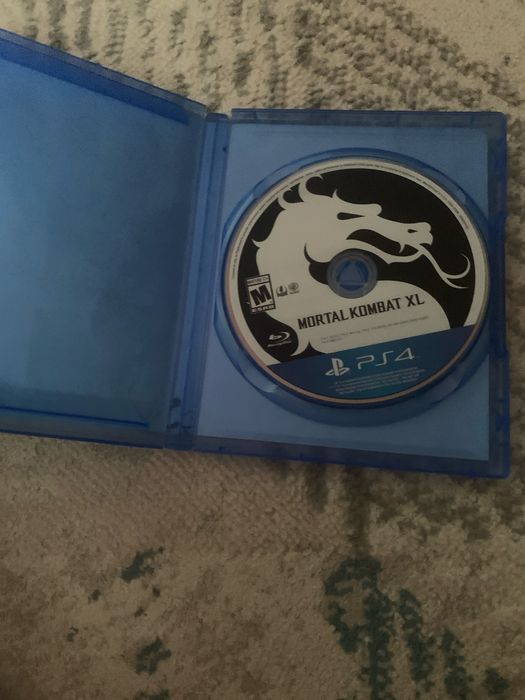 Продам игру мк хл