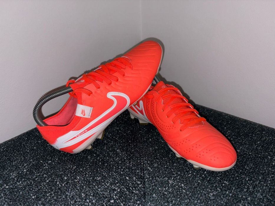 Ghete crampoane NIKE Tiempo nr 39