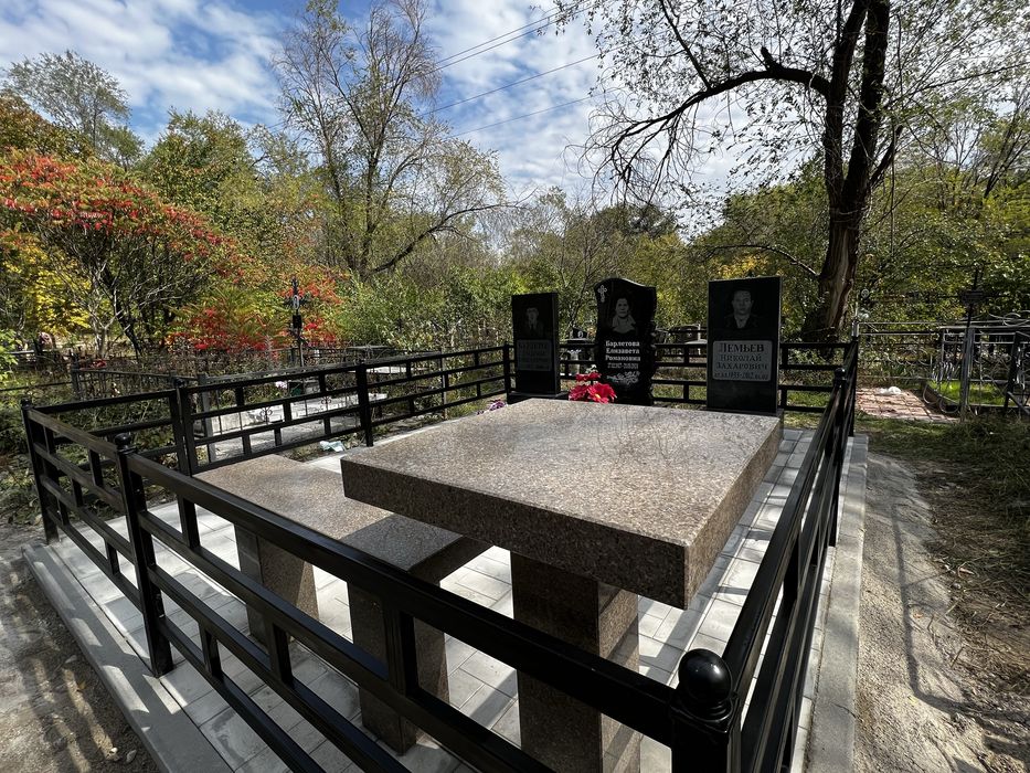 Установка памятников