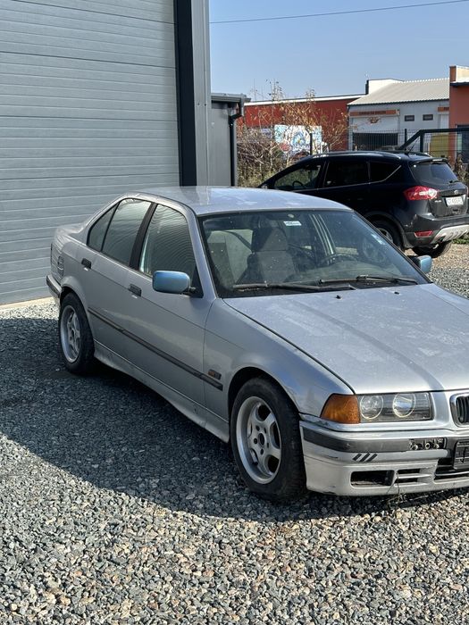 BMW E36 318is На части