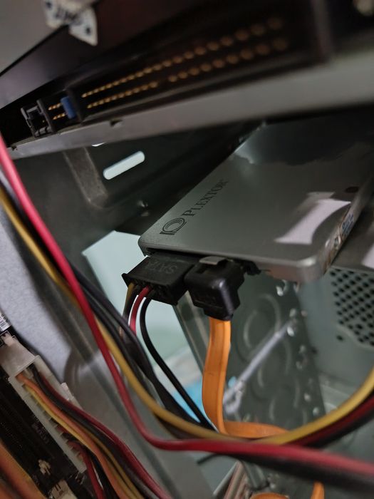 Компьютер Intel(R) Core(TM)2 Duo CPU E8400