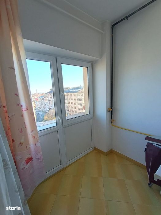 Apartament trei camere - Zona Școala Nr. 9 - 84 mp