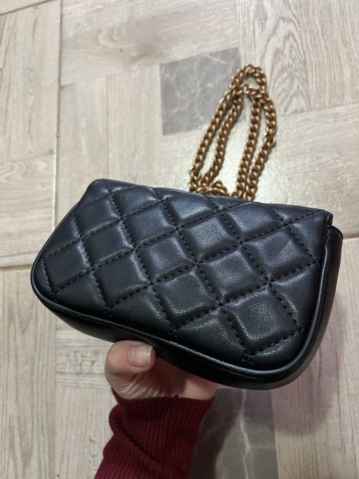 Guess poseta originala!