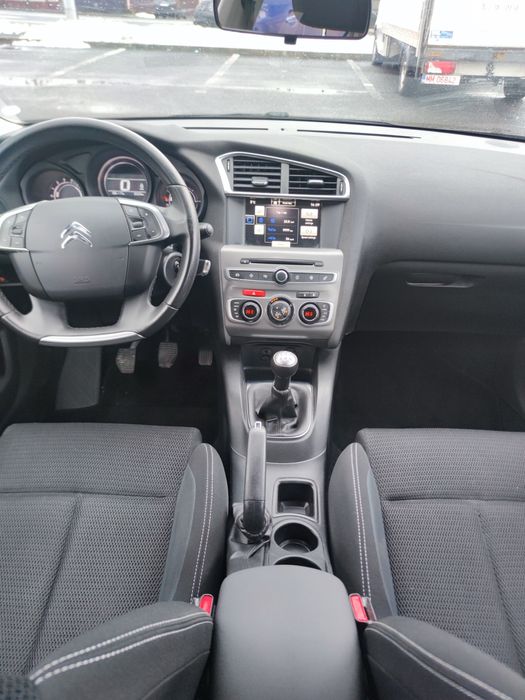 Citroen C4 1.6 hdi 100 cp an 2016 euro 6 /Navi