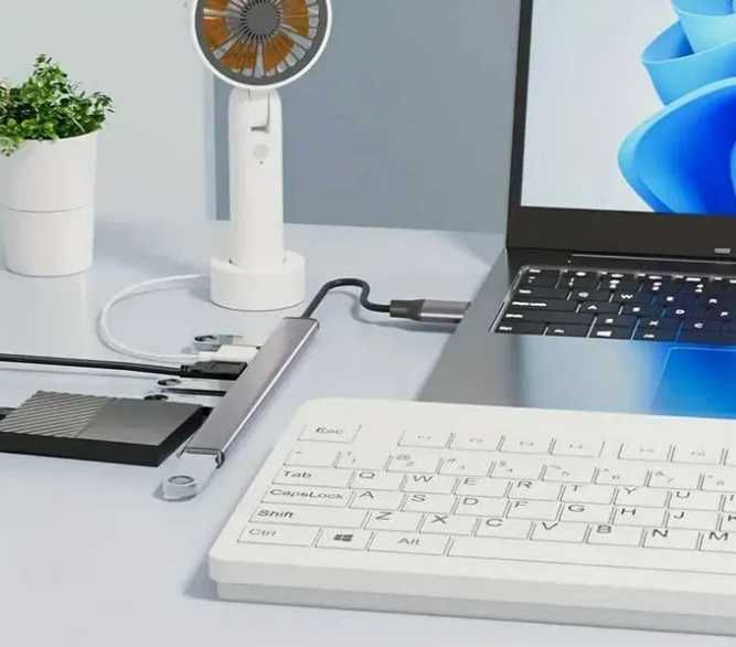 USB 3.0 Хъб с 7 Порта - Ултра-Тънък