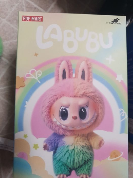 Labubu /stitch care cântă