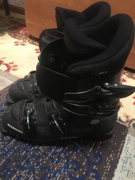 Ботинки горнолыжные