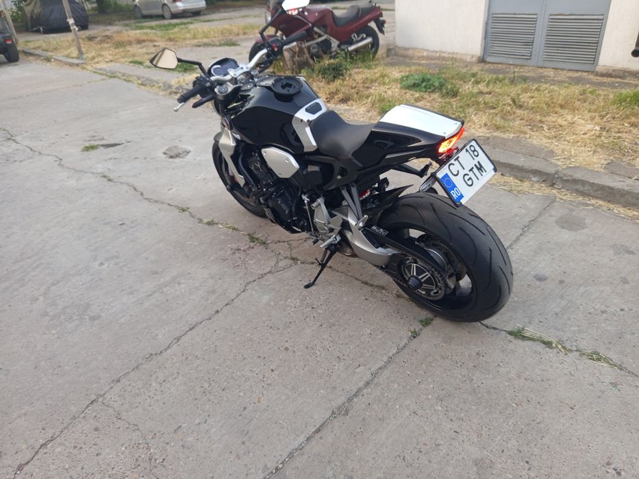 Honda cb1000r 2020