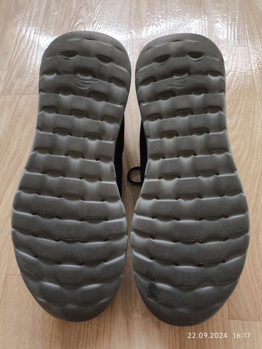 Лёгкие летние кросовки 47 р. Б/у