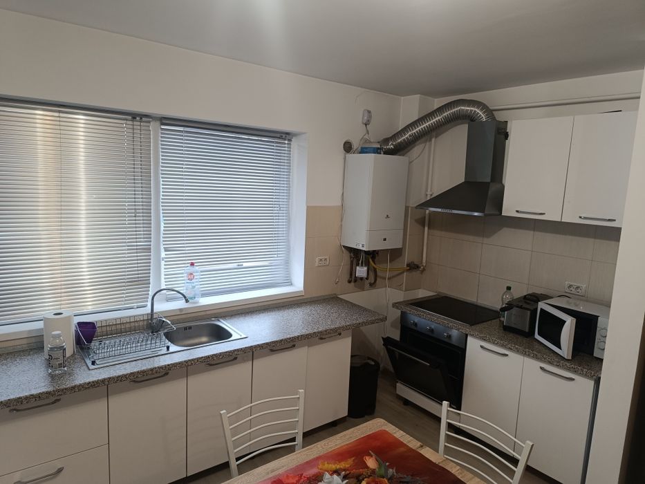 Garsoniera de închiriat subcetate Sânpetru