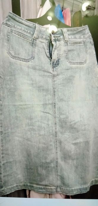 Продаю джинсовку и джинсовые юбки
