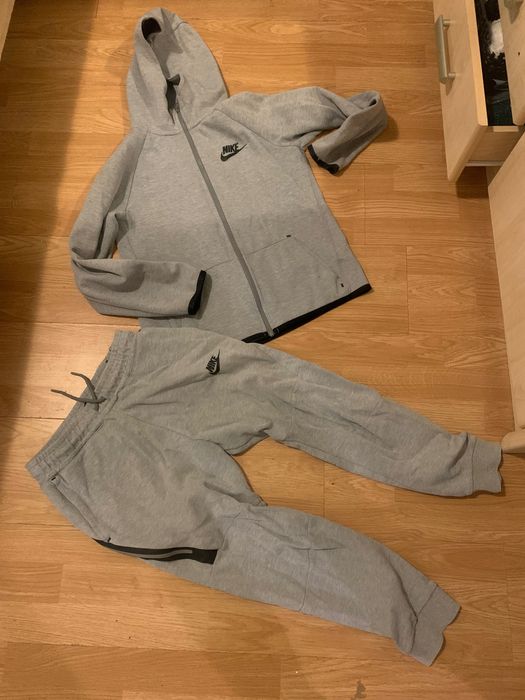 Комплект NIKE Tech Fleece 147-158
