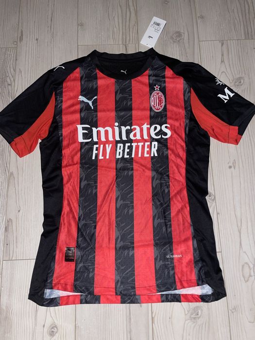 Футболни тениски!