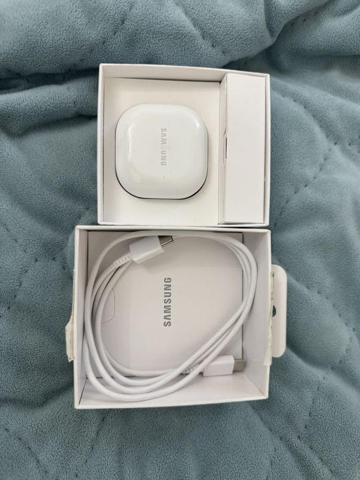 samsung buds fe white