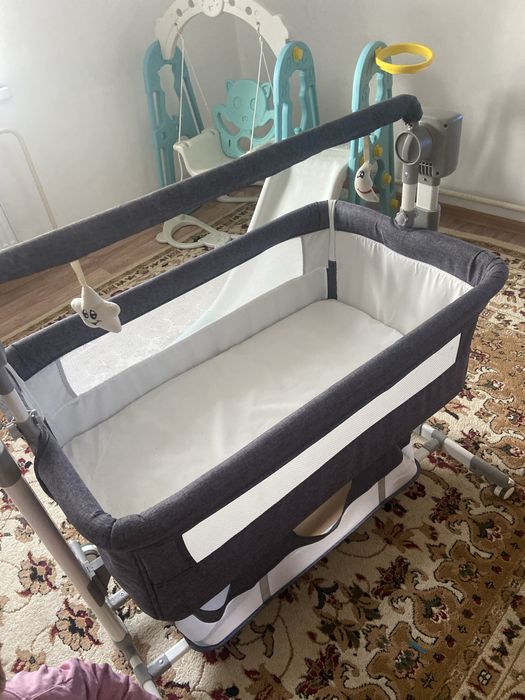 Продам кровать манеж