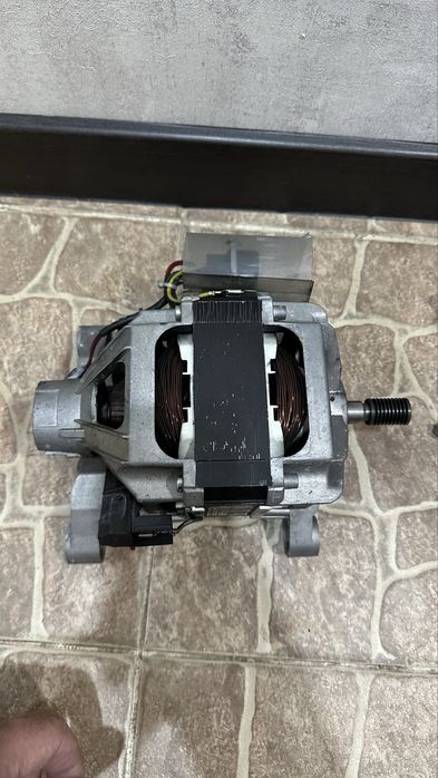 Мотор от стиральной машинки