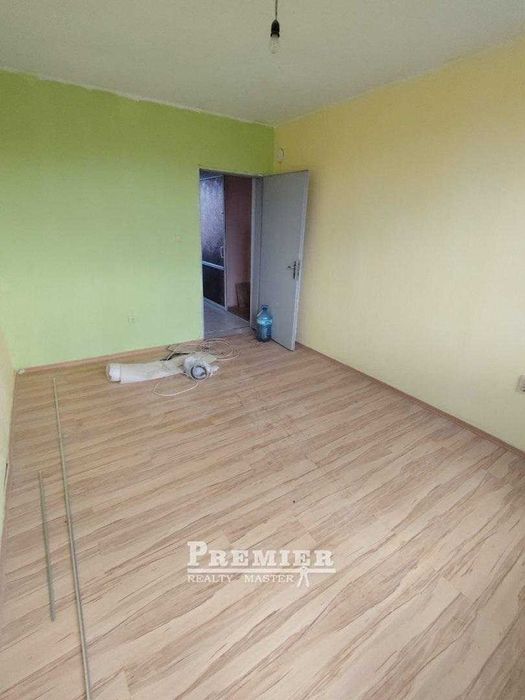 Етаж от къща в с.Тънково