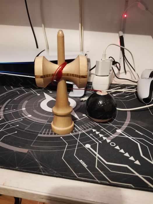 Vând kendama Okendama