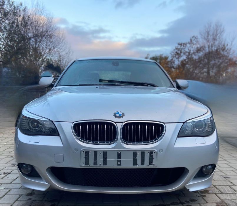 Dezmembrez BMW 520d LCI an 2009 M-PACK motor 2.0d 177cp Xenon adaptiv