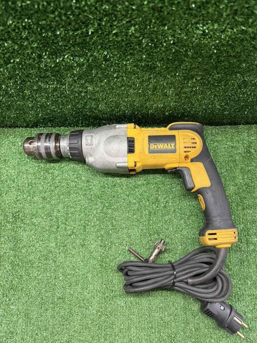 Редуктурна ударна пробивна машина на DeWALT  D21570 - GB