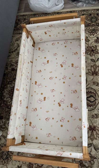 Продам    люлька