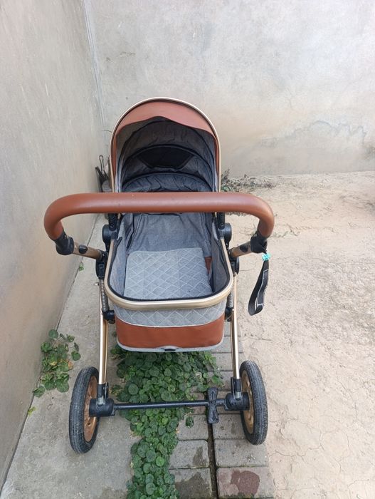 Продаётся детская коляска
